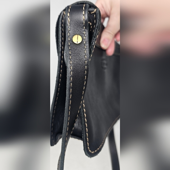 Fossil Austin Black Leather Flap Saddle Turn Lock Shoulder Bag Purse - Picture 13 of 16